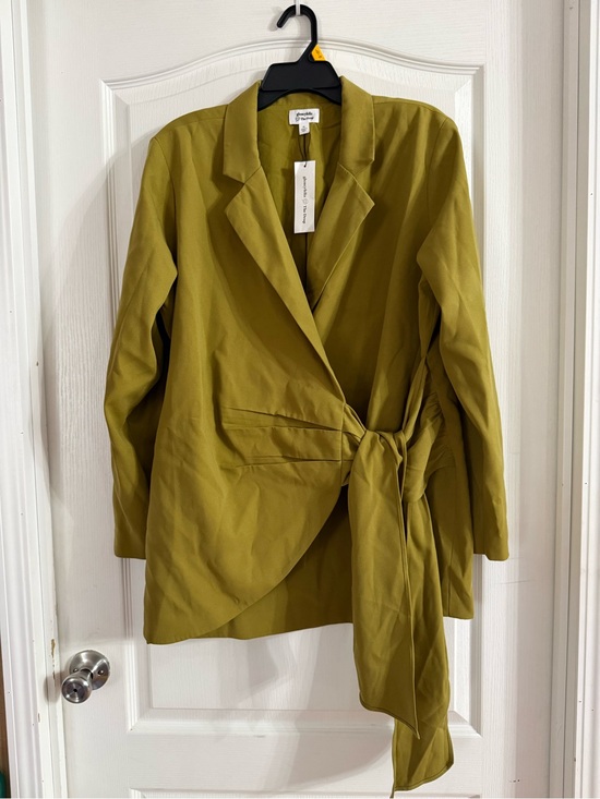 The Drop Jackets & Blazers - Glency Feliz The Drop Green Blazer Tie Waist NWT XL